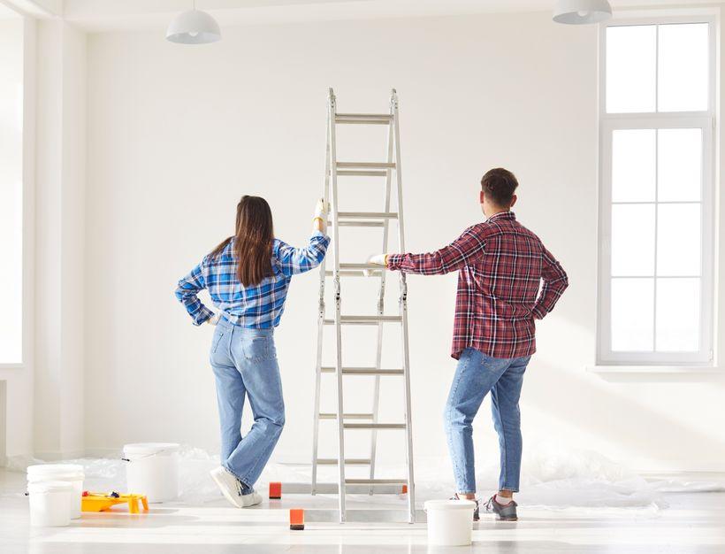 Sie haben Ihre Wände gestrichen und fragen sich, wann Sie die zweite Schicht auftragen, Bilder aufhängen oder Möbel wieder an ihren Platz stellen können?